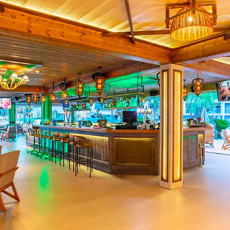 丽曼纳基海滩酒店 酒店 圣纳帕