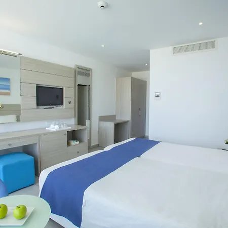 Hotel Limanaki & 4*