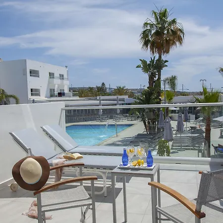 Limanaki & Hotel 4*