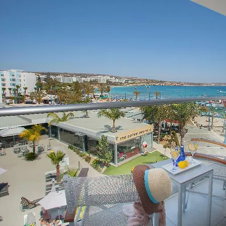 Hotel Limanaki & 4*