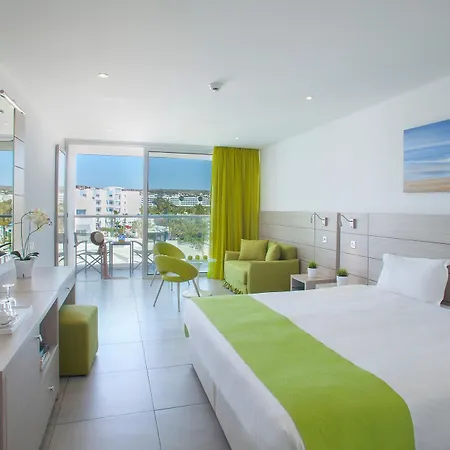 Hotel Limanaki &
