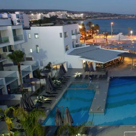 Hotel Limanaki &