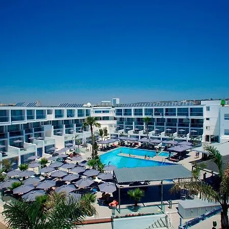 Hotel Limanaki & 4*